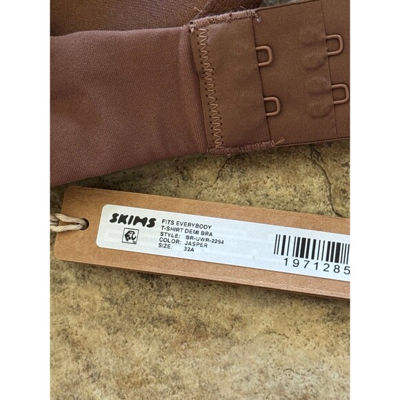 Skims Fits Everybody T-shirt Demi Bra Jasper Size 32A - Picture 7 of 7